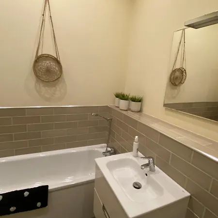 Apartment Modern Flat In Leeds Centre, Great For Business And Pleasure *